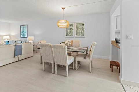 Condominio en alquiler en Longboat Key, Florida, 2 dormitorios, 142.23 m2 № 1834925 - foto 12