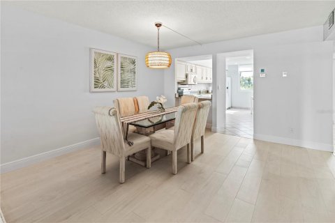 Condominio en alquiler en Longboat Key, Florida, 2 dormitorios, 142.23 m2 № 1834925 - foto 13