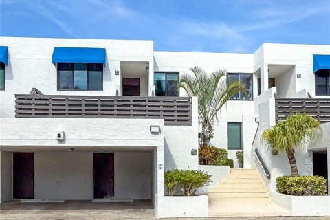 Condominio en alquiler en Longboat Key, Florida, 2 dormitorios, 142.23 m2 № 1834925 - foto 1