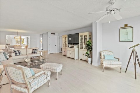 Condominio en alquiler en Longboat Key, Florida, 2 dormitorios, 142.23 m2 № 1834925 - foto 22