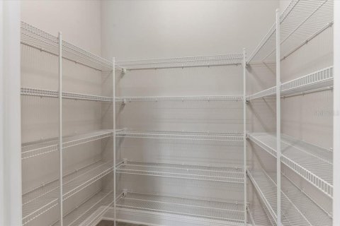 Casa en venta en Sarasota, Florida, 4 dormitorios, 281.31 m2 № 2102009 - foto 16