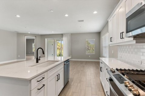 Casa en venta en Sarasota, Florida, 4 dormitorios, 281.31 m2 № 2102009 - foto 12