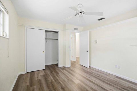 House in Sarasota, Florida 3 bedrooms, 158.68 sq.m. № 2196461 - photo 26