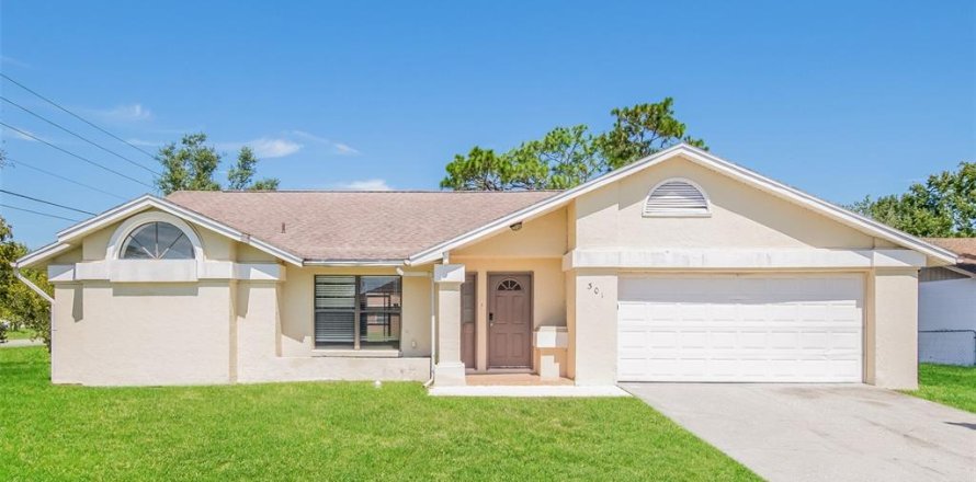 Villa ou maison à Kissimmee, Floride 4 chambres, 177.91 m2 № 2416391