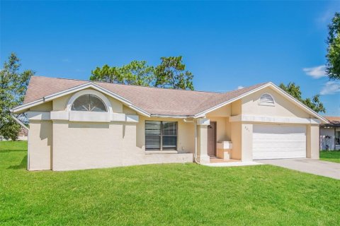 Villa ou maison à louer à Kissimmee, Floride: 4 chambres, 177.91 m2 № 2416391 - photo 2