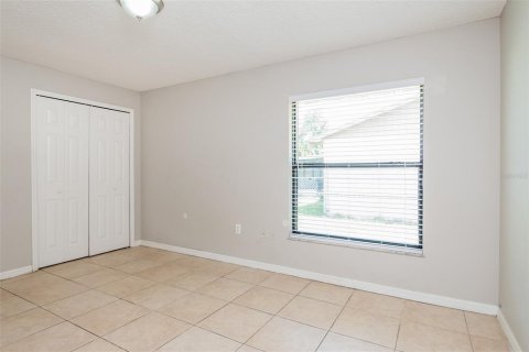 Villa ou maison à louer à Kissimmee, Floride: 4 chambres, 177.91 m2 № 2416391 - photo 10