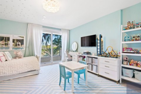Condominio en alquiler en Miami Beach, Florida, 3 dormitorios, 255.48 m2 № 2012719 - foto 27