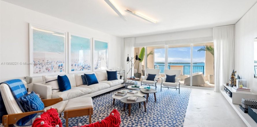 Condominio en Miami Beach, Florida, 3 dormitorios  № 2012719