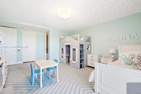 Condominio en alquiler en Miami Beach, Florida, 3 dormitorios, 255.48 m2 № 2012719 - foto 28