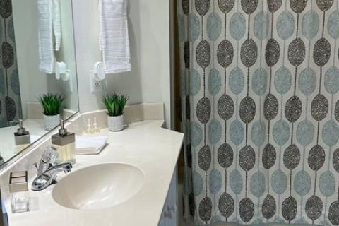 House in Bradenton, Florida 2 bedrooms, 112.88 sq.m. № 1788017 - photo 17