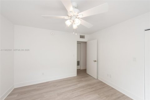 Copropriété à louer à Key Biscayne, Floride: 1 chambre, 64.85 m2 № 2027955 - photo 11