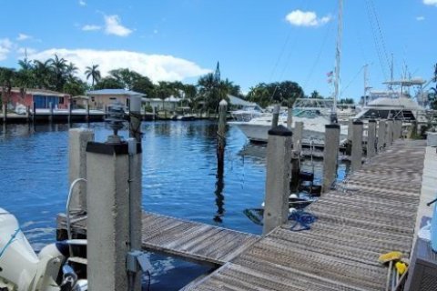 Condominio en venta en Fort Lauderdale, Florida, 2 dormitorios, 60.39 m2 № 1096608 - foto 1