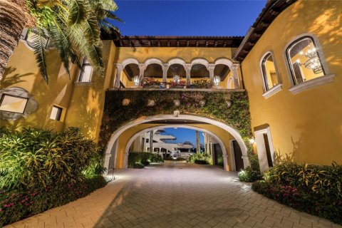 Villa ou maison à vendre à Fort Lauderdale, Floride: 6 chambres, 1300.63 m2 № 2147310 - photo 11
