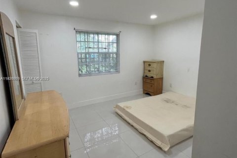 Appartement à louer à Miami, Floride: 3 chambres, 229.28 m2 № 1987535 - photo 6