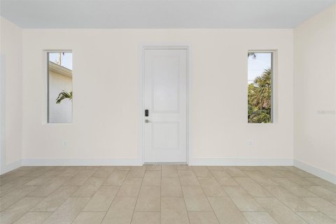 House in Rotonda, Florida 3 bedrooms, 164.16 sq.m. № 2142874 - photo 8