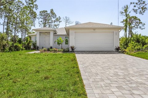 House in Rotonda, Florida 3 bedrooms, 164.16 sq.m. № 2142874