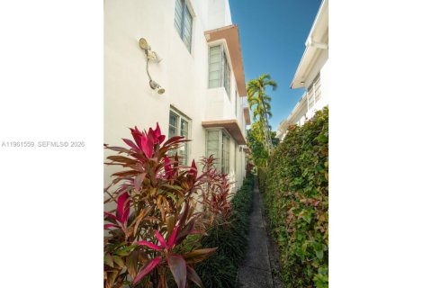 Condominio en venta en Miami Beach, Florida, 2 dormitorios, 53.88 m2 № 2024318 - foto 15