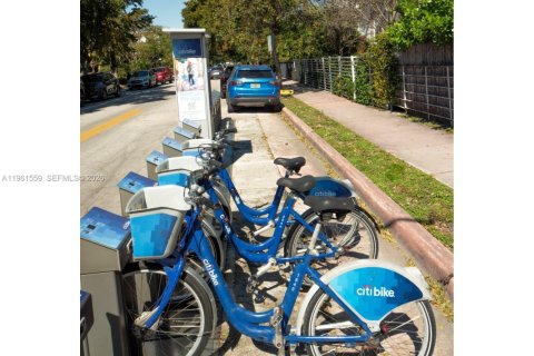 Condominio en venta en Miami Beach, Florida, 2 dormitorios, 53.88 m2 № 2024318 - foto 12