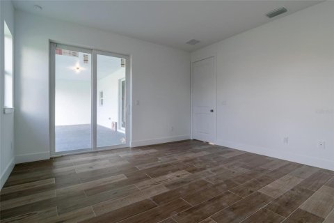 House in Port Charlotte, Florida 4 bedrooms, 237.46 sq.m. № 2123683 - photo 19