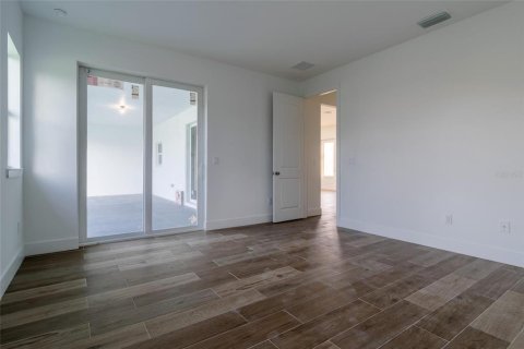 House in Port Charlotte, Florida 4 bedrooms, 237.46 sq.m. № 2123683 - photo 20