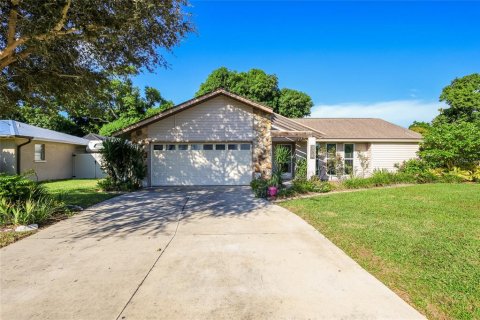 Villa ou maison à vendre à Bradenton, Floride: 3 chambres, 153.94 m2 № 2425556 - photo 3