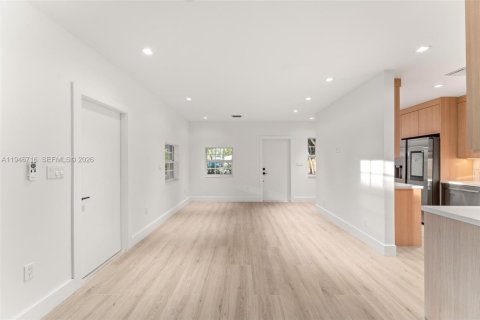 Casa en venta en North Miami Beach, Florida, 3 dormitorios, 106.28 m2 № 2002937 - foto 28