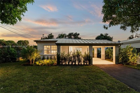 Casa en venta en North Miami Beach, Florida, 3 dormitorios, 106.28 m2 № 2002937 - foto 3