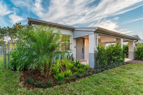 Casa en venta en North Miami Beach, Florida, 3 dormitorios, 106.28 m2 № 2002937 - foto 23