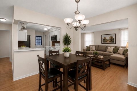 House in Summerfield, Florida 2 bedrooms, 117.06 sq.m. № 2226697 - photo 6