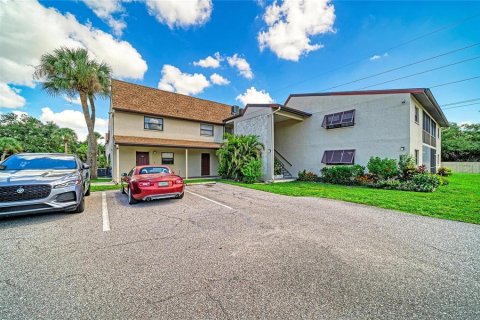 Condo in Sarasota, Florida, 2 bedrooms № 2369130