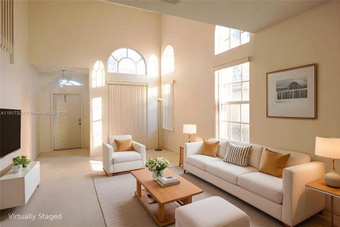 Villa ou maison à vendre à Pembroke Pines, Floride: 4 chambres, 207.92 m2 № 1974580 - photo 7