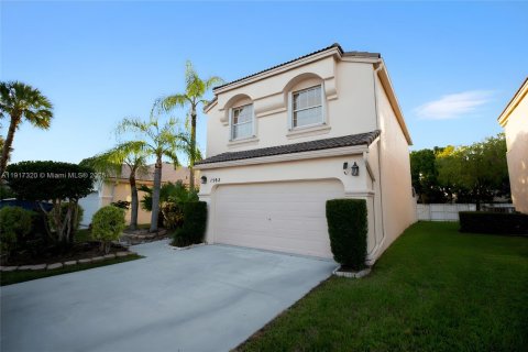 Villa ou maison à vendre à Pembroke Pines, Floride: 4 chambres, 207.92 m2 № 1974580 - photo 28