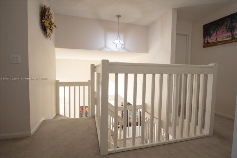 Villa ou maison à vendre à Pembroke Pines, Floride: 4 chambres, 207.92 m2 № 1974580 - photo 18