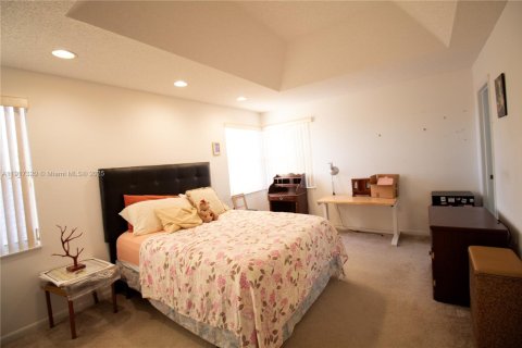 Villa ou maison à vendre à Pembroke Pines, Floride: 4 chambres, 207.92 m2 № 1974580 - photo 21