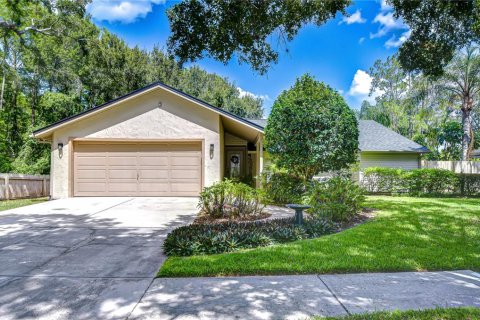House in Tampa, Florida 3 bedrooms, 170.66 sq.m. № 1849571 - photo 1