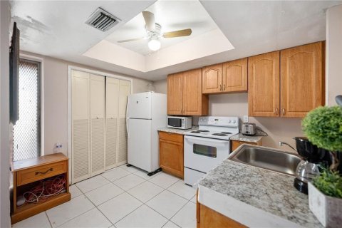 Propiedad comercial en venta en Hollywood, Florida, 197.7 m2 № 2190657 - foto 16