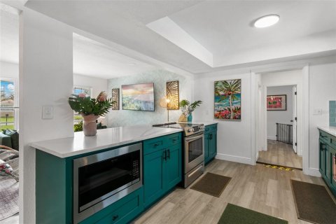 Casa en venta en Largo, Florida, 4 dormitorios, 167.04 m2 № 2386481 - foto 10
