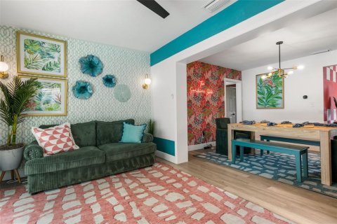 Casa en venta en Largo, Florida, 4 dormitorios, 167.04 m2 № 2386481 - foto 5