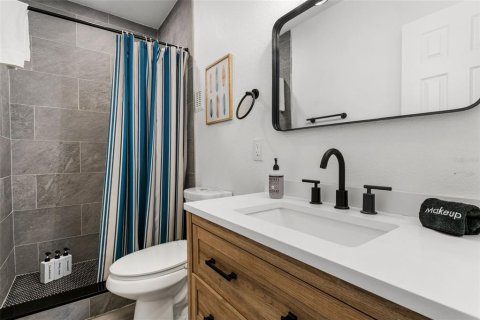 Casa en venta en Largo, Florida, 4 dormitorios, 167.04 m2 № 2386481 - foto 16