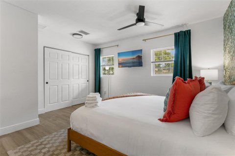 Casa en venta en Largo, Florida, 4 dormitorios, 167.04 m2 № 2386481 - foto 14