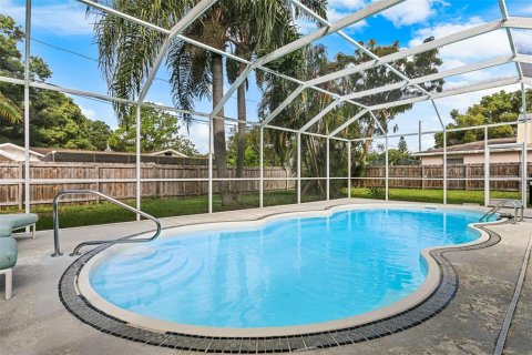 Casa en venta en Largo, Florida, 4 dormitorios, 167.04 m2 № 2386481 - foto 27