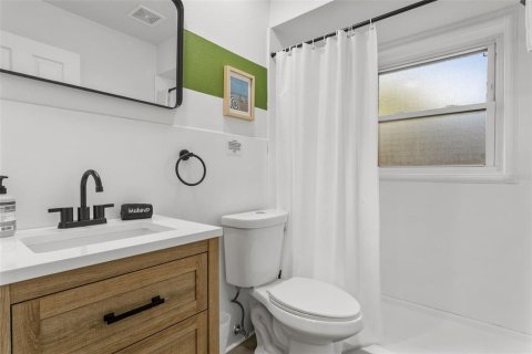 Casa en venta en Largo, Florida, 4 dormitorios, 167.04 m2 № 2386481 - foto 19