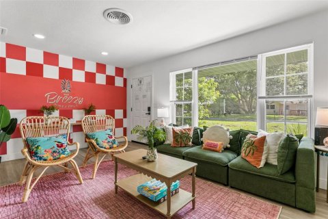 Casa en venta en Largo, Florida, 4 dormitorios, 167.04 m2 № 2386481 - foto 7