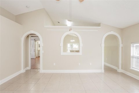 House in Orlando, Florida 3 bedrooms, 120.03 sq.m. № 1902823 - photo 3