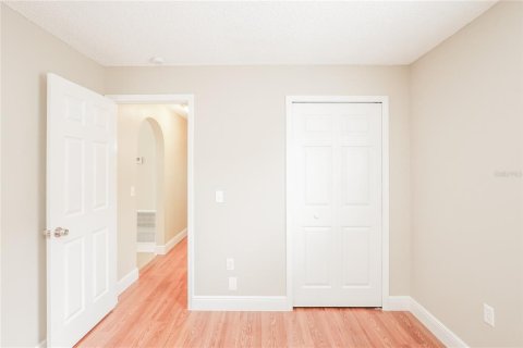 House in Orlando, Florida 3 bedrooms, 120.03 sq.m. № 1902823 - photo 9