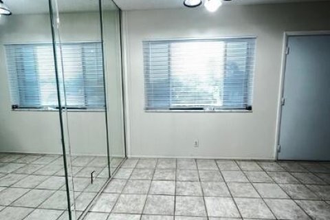Copropriété à vendre à Atlantis, Floride: 2 chambres, 70.23 m2 № 2241970 - photo 6