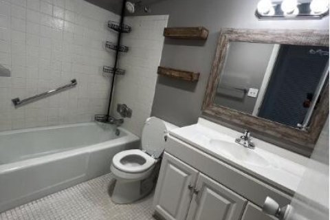 Copropriété à vendre à Atlantis, Floride: 2 chambres, 70.23 m2 № 2241970 - photo 8