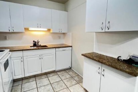 Copropriété à vendre à Atlantis, Floride: 2 chambres, 70.23 m2 № 2241970 - photo 5