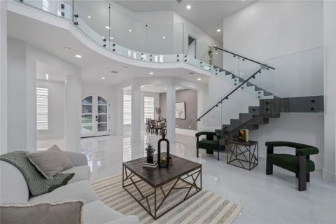 House in Orlando, Florida 5 bedrooms, 543.76 sq.m. № 1791634 - photo 5