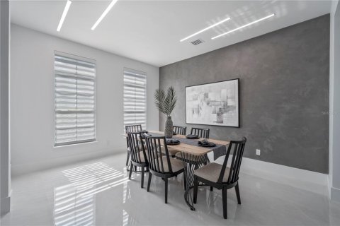 House in Orlando, Florida 5 bedrooms, 543.76 sq.m. № 1791634 - photo 10